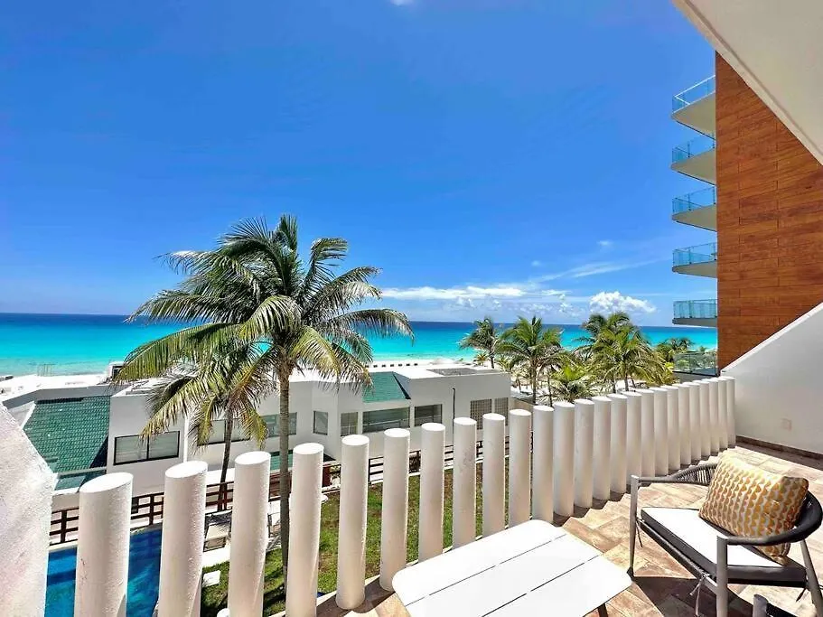 Deluxe Ocean View 3B Villa With Great Location Cancun Apartment