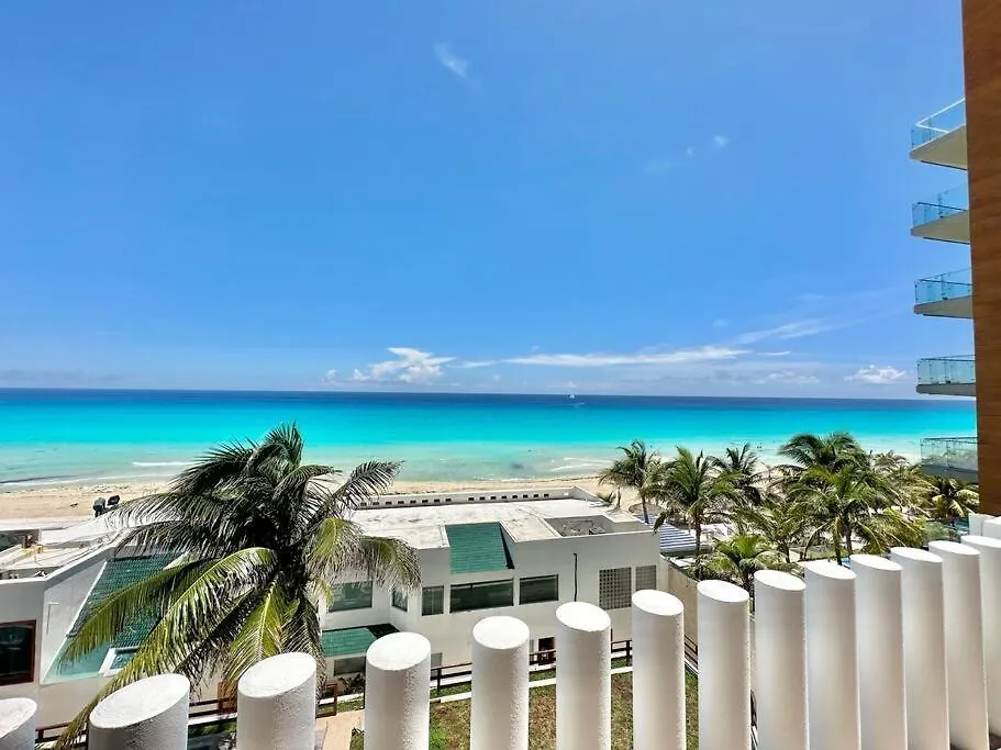 Deluxe Ocean View 3B Villa With Great Location Cancun